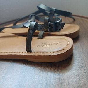 Black and Tan leather strap sandals. Women's size 7 1/2